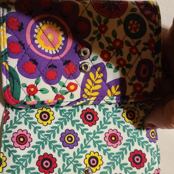 Vera Bradley Purse w/ matching wallet - Picture 11 of 16